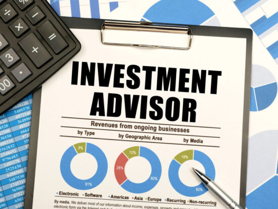 On the reporting documents, there are office items and a tablet with documents and the inscription - Investment advisor